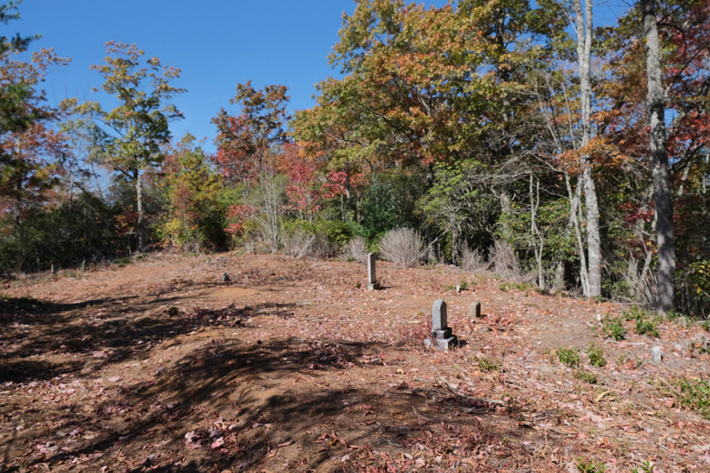 A photo of New Hope Cemetery in October 2022.